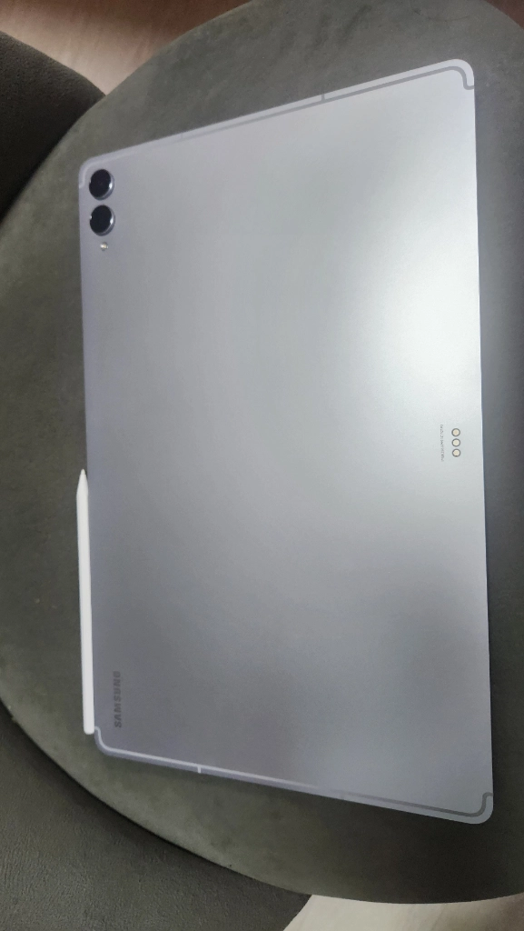 갤럭시 탭S11 울트라 512gb 5g + 키보드 케이스 이미지