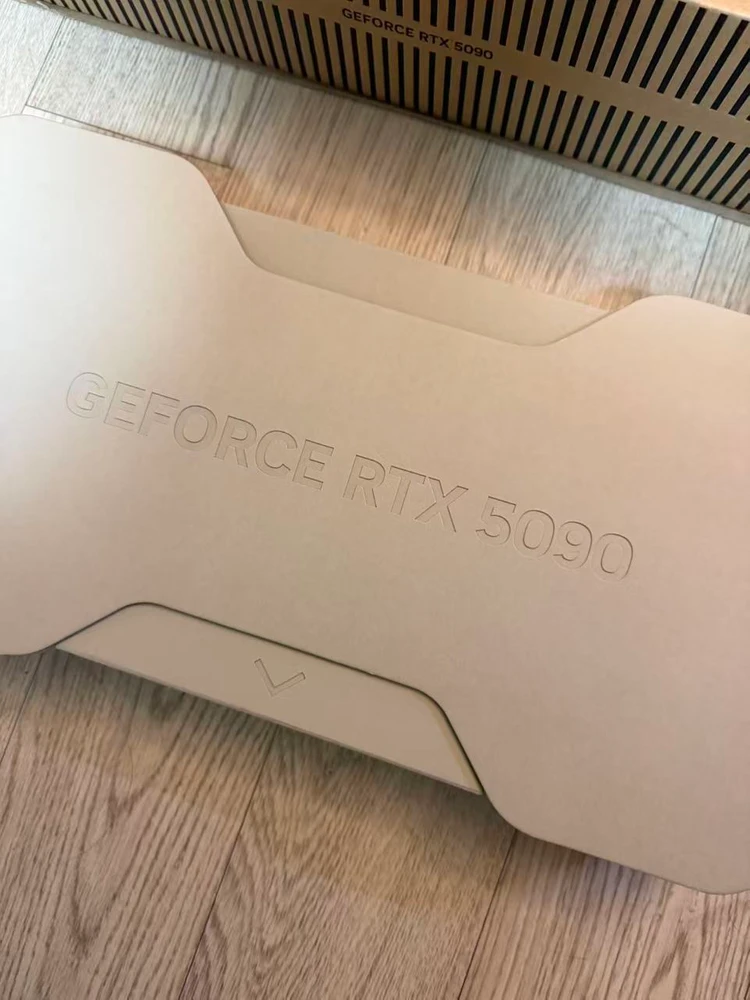 RTX 5090 그래픽카드 풀박스(박스만 판매) 이미지