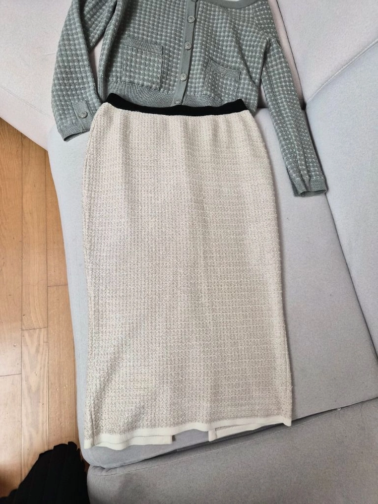 타임 가디건 스커트 셋업 이미지