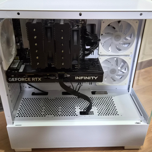 9800x3d rtx5070 램 16gb ssd 512gb 완본체 이미지