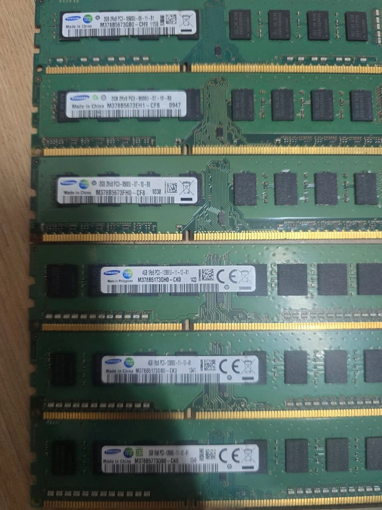 DDR4 메모리 + 그래픽카드 세트 이미지