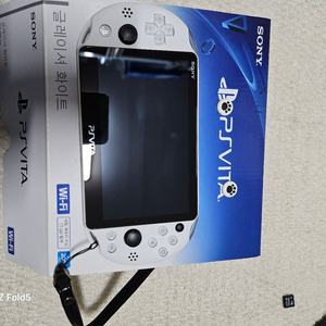 민트급 PSVITA 2세대 이미지