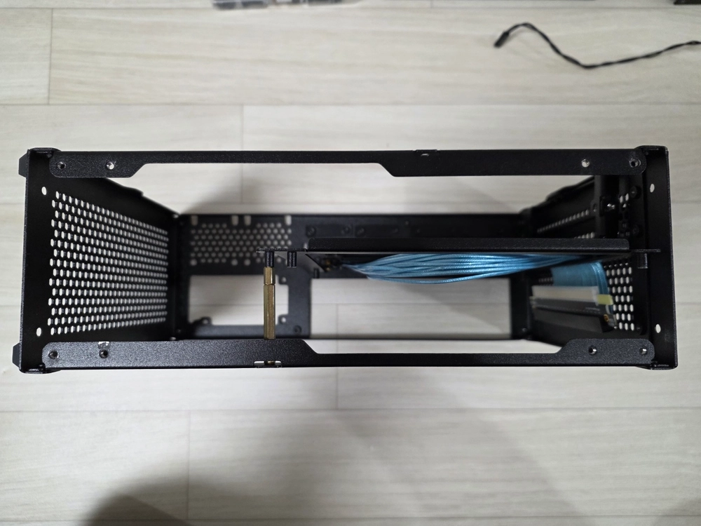 Velka 5 rev 3.0 (벨카) 케이스 판매 (4.0 라이저 및 HDMI/DP 연장 포함) 이미지