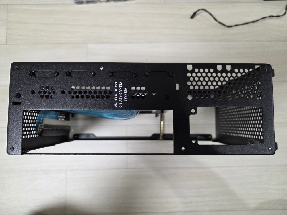 Velka 5 rev 3.0 (벨카) 케이스 판매 (4.0 라이저 및 HDMI/DP 연장 포함) 이미지