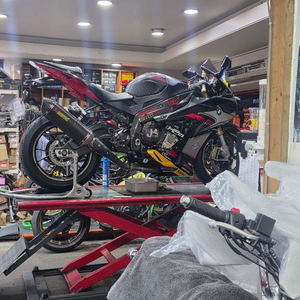 BMW S1000RR 이미지