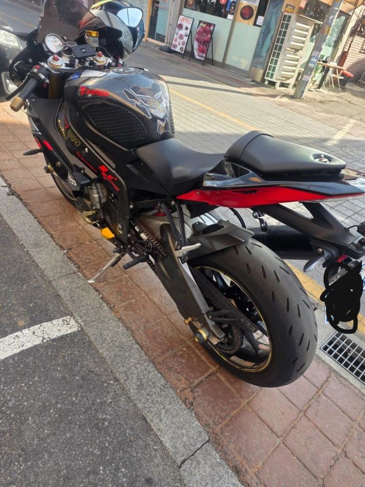 BMW S1000RR 이미지