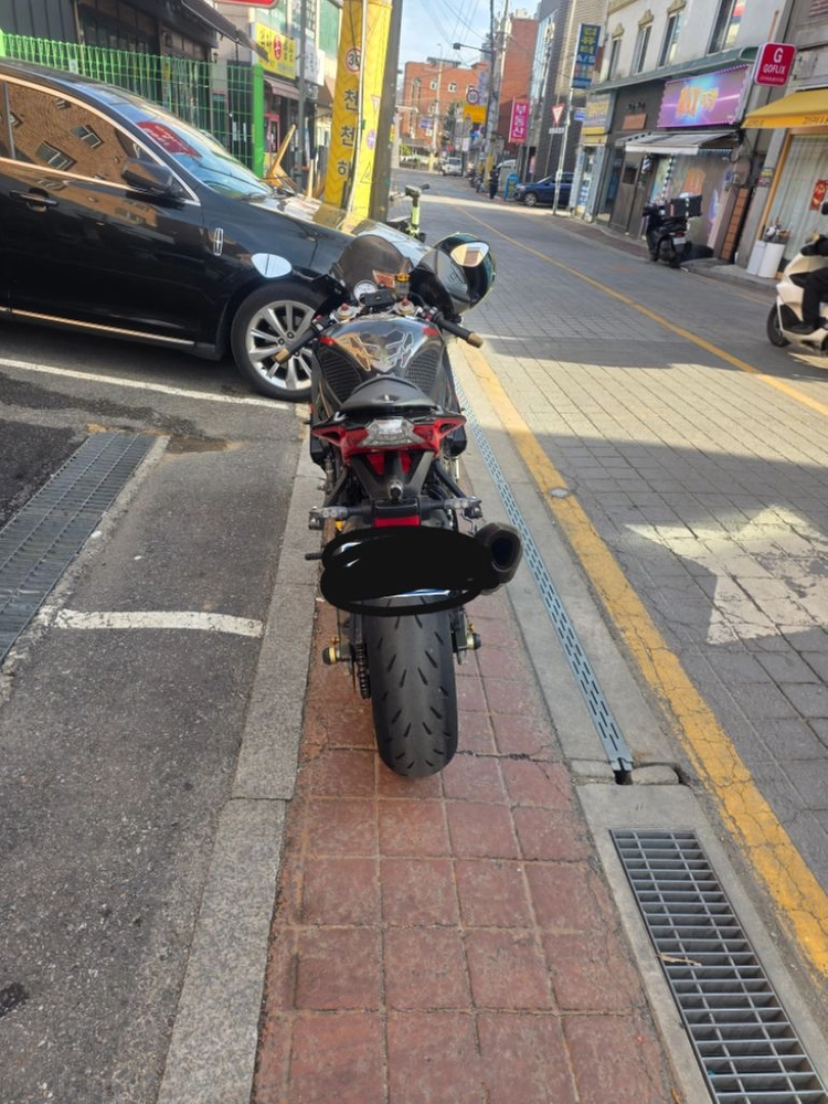 BMW S1000RR 이미지