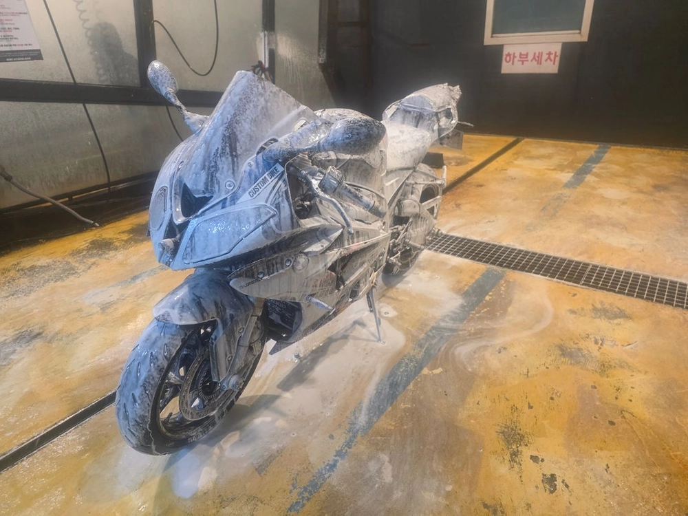 BMW S1000RR 이미지