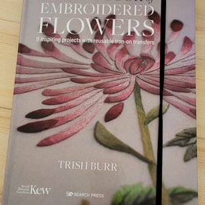 프랑스자수 The Kew Book of Embroidered Flowers 이미지