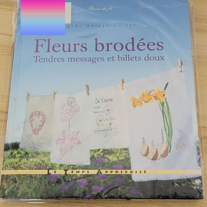 프랑스자수 Fleurs brodees Tendres messages et billets doux 이미지