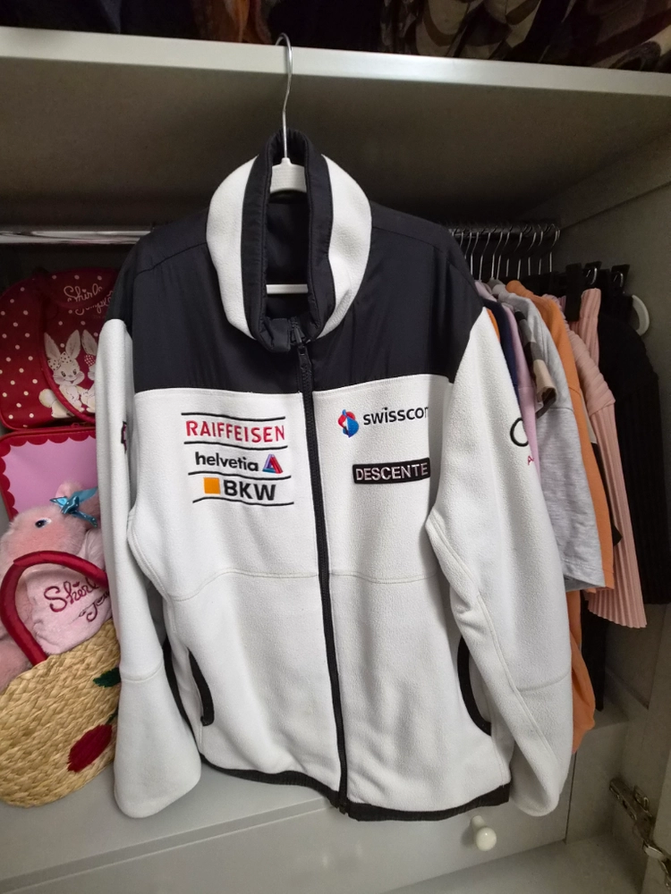 데상트 키즈 이미지
