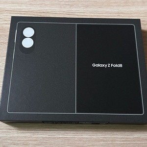 갤럭시Z폴드8 크림 512GB 미개봉 팝니다 이미지
