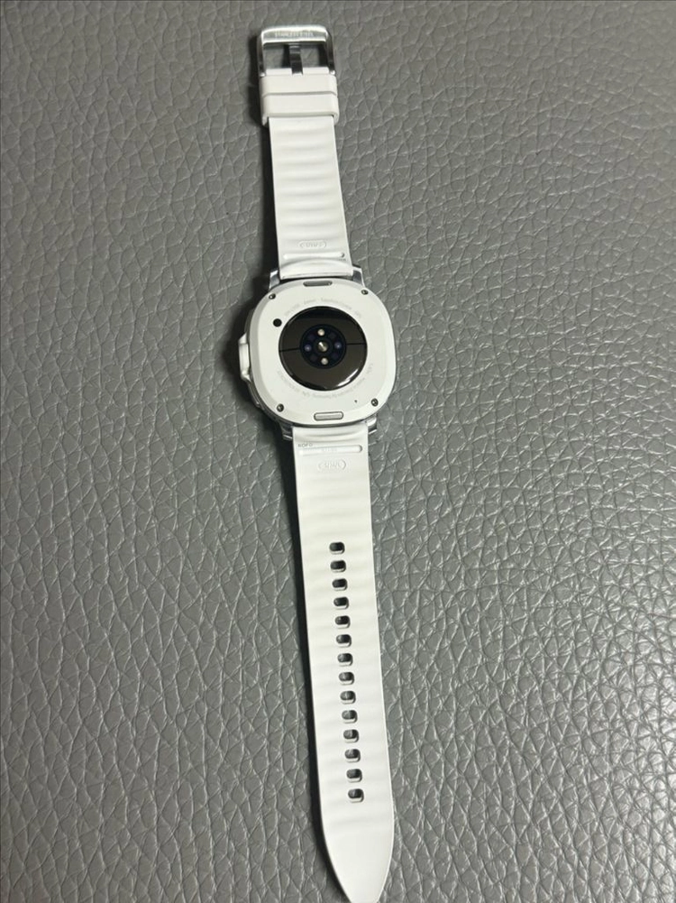 갤럭시 워치8 클래식 화이트 46mm [GPS] 이미지