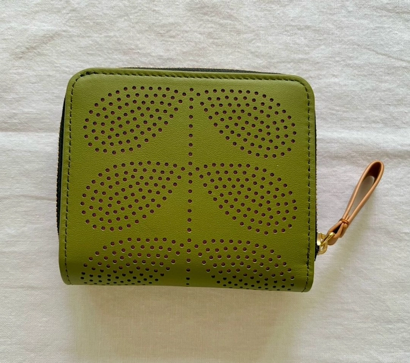올라카일리(orla kiely) 지갑 예뻐요:-)랑방르메르도엔세잔바네사브루노시스템오즈세컨빈폴라코스테샤넬럭키슈에뜨마인 이미지