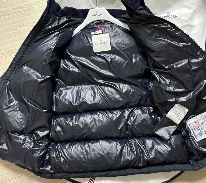 몽클레어패딩_12a_판교현백구매_세탁완료 이미지