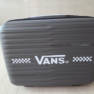 VANS 블랙 미니 캐리어, 레디백 이미지