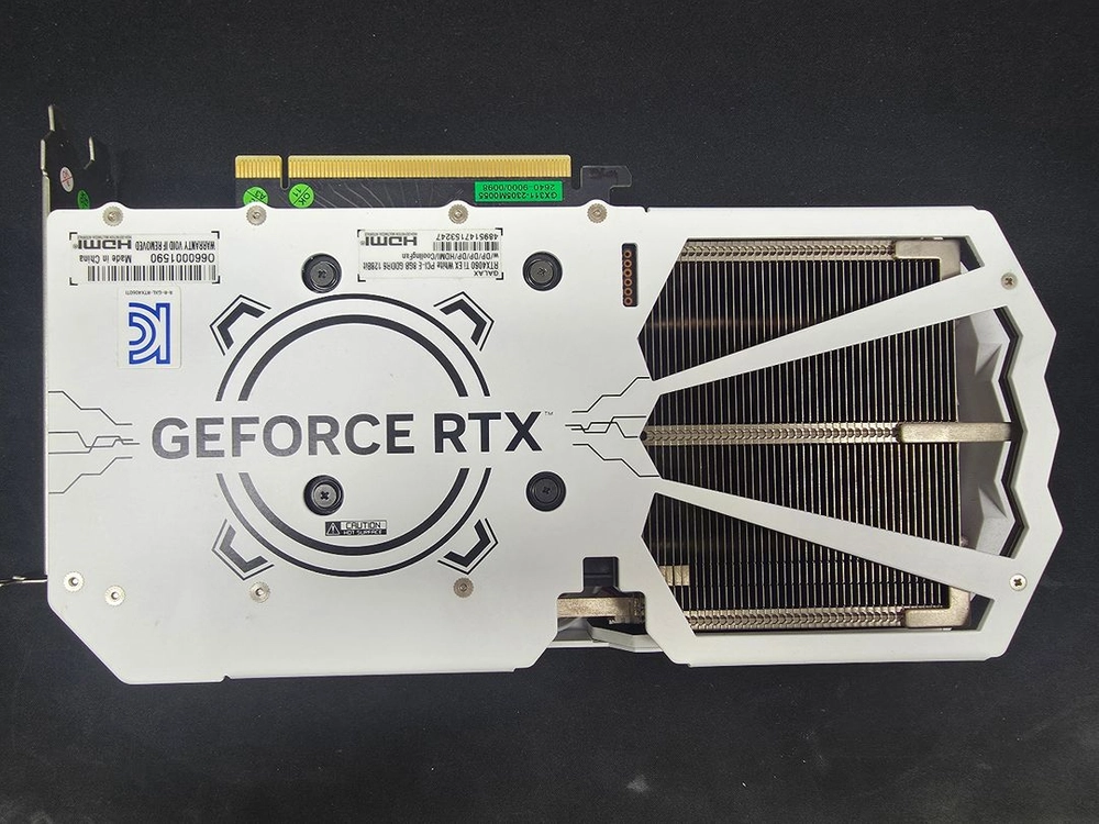 [벌크] 갤럭시 GALAX 지포스 RTX 4060 Ti EX WHITE OC D6 8GB 이미지