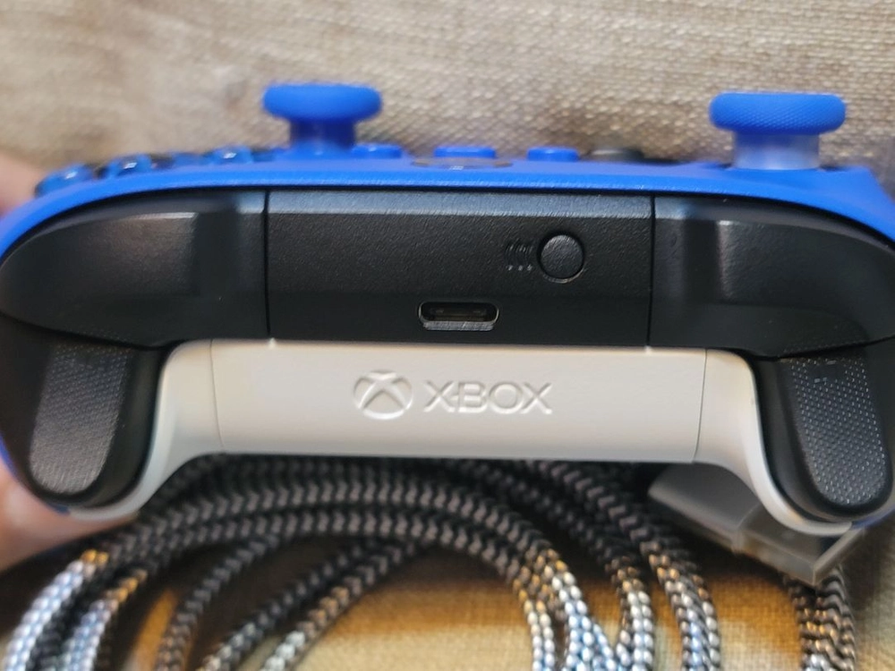 XBOX 엑박 4세대 게임패드 풀 패키지 전용충전지+USB3미터 케이블+ 블루투스동그리+스틱보호 캡 이미지