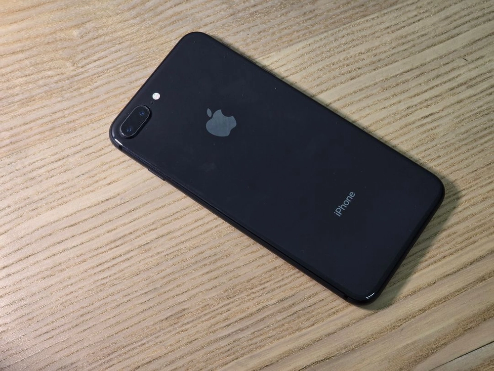 아이폰8+플러스 블랙 64GB 카메라무음 S급 이미지