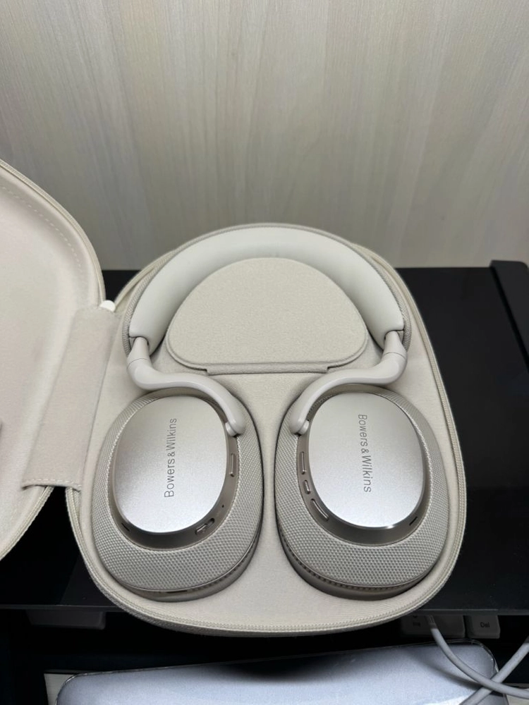 바워스 앤 윌킨스 PX7 S3 헤드폰 + BTD 700(동글) 이미지