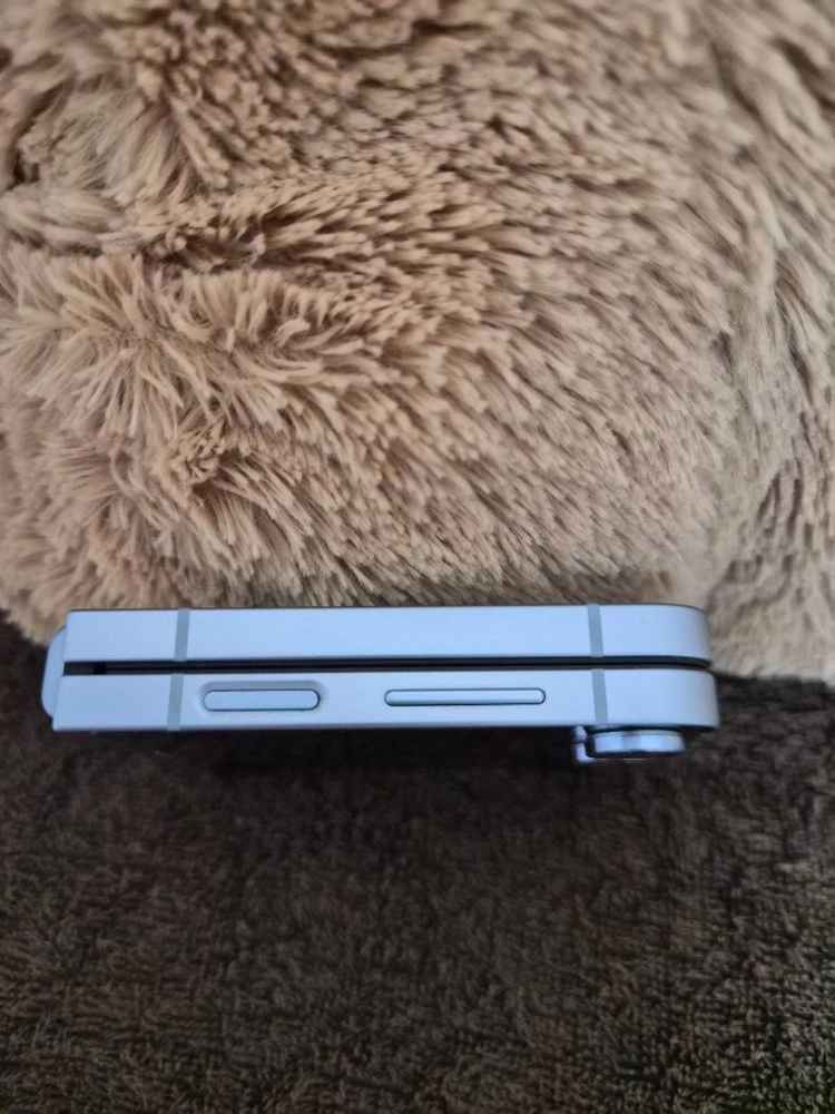 삼성 갤럭시 Z플립6 256GB 깨끗 이미지