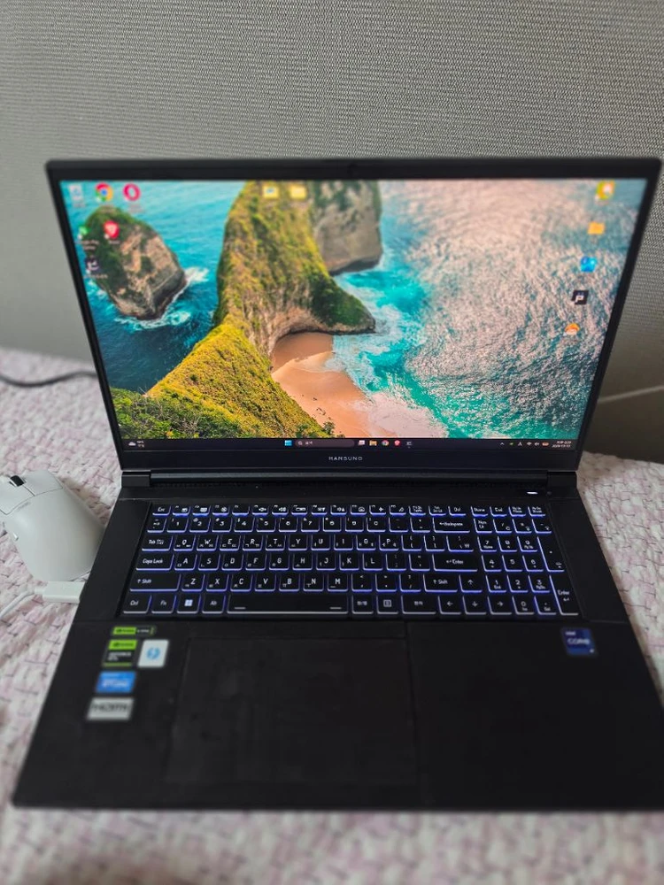 게이밍노트북 Bossmonster GTX74 N9X7Q24 rtx4070 16gb 512gb 240hz 이미지