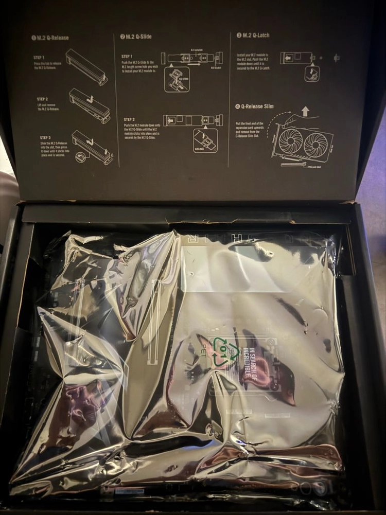 Asus Rog crosshair x870e hero 메인보드 이미지