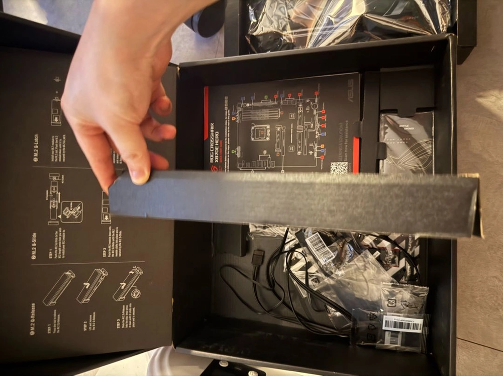 Asus Rog crosshair x870e hero 메인보드 이미지
