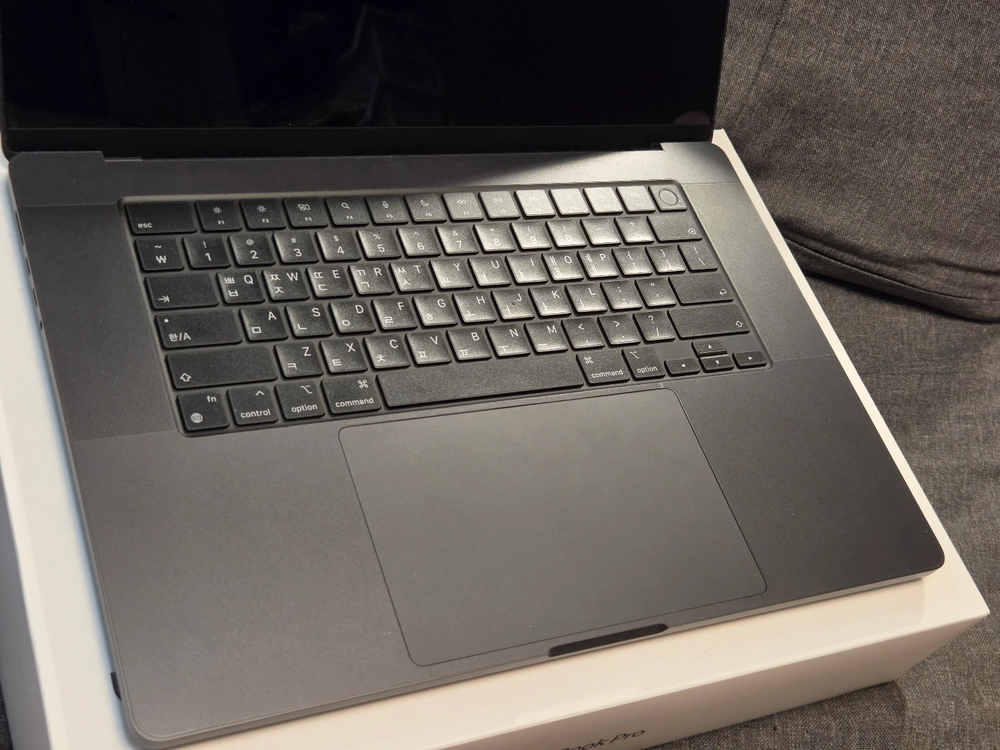 애플 맥북 m3 MAX 64GB 16인치 이미지