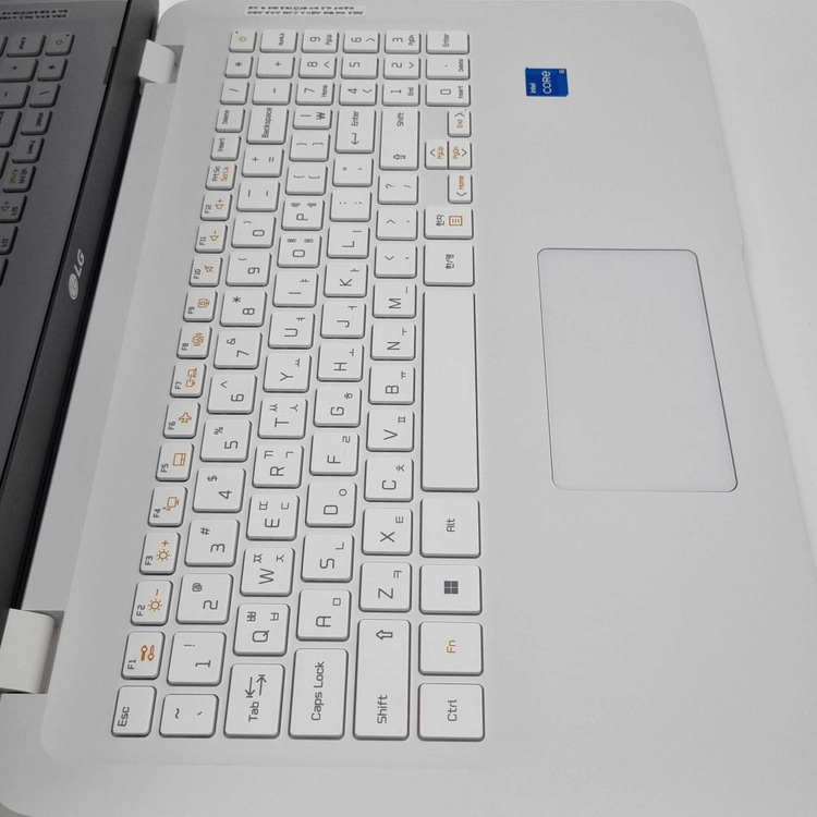 리퍼비시 LG 울트라 i5 11TH RAM 16GB Iris Xe 15.6인치 리퍼 노트북 이미지