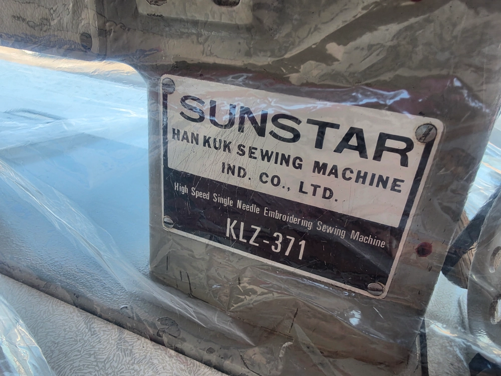 선스타 SUNSTAR 공업용 자수미싱 KLZ-371 테이블포함 50.0 이미지