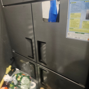 업소용 냉장고 4도어올냉동입니다. 강남 직거래만 합니다. 이미지