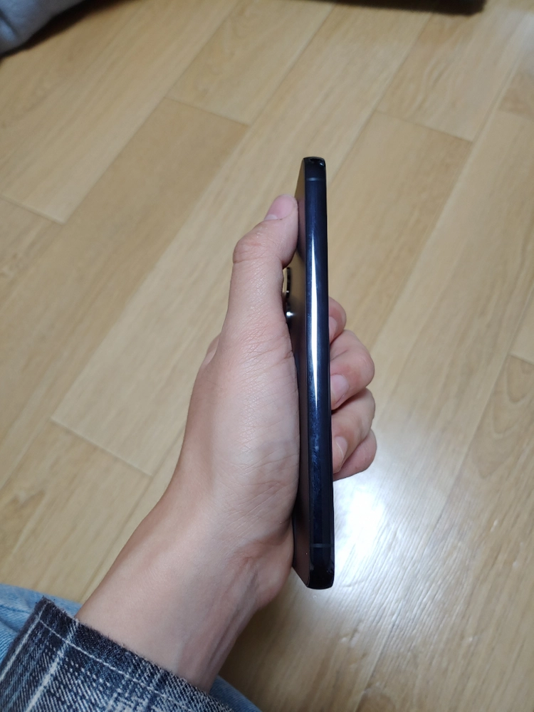갤럭시 S23 256GB 블랙 팝니다. 이미지