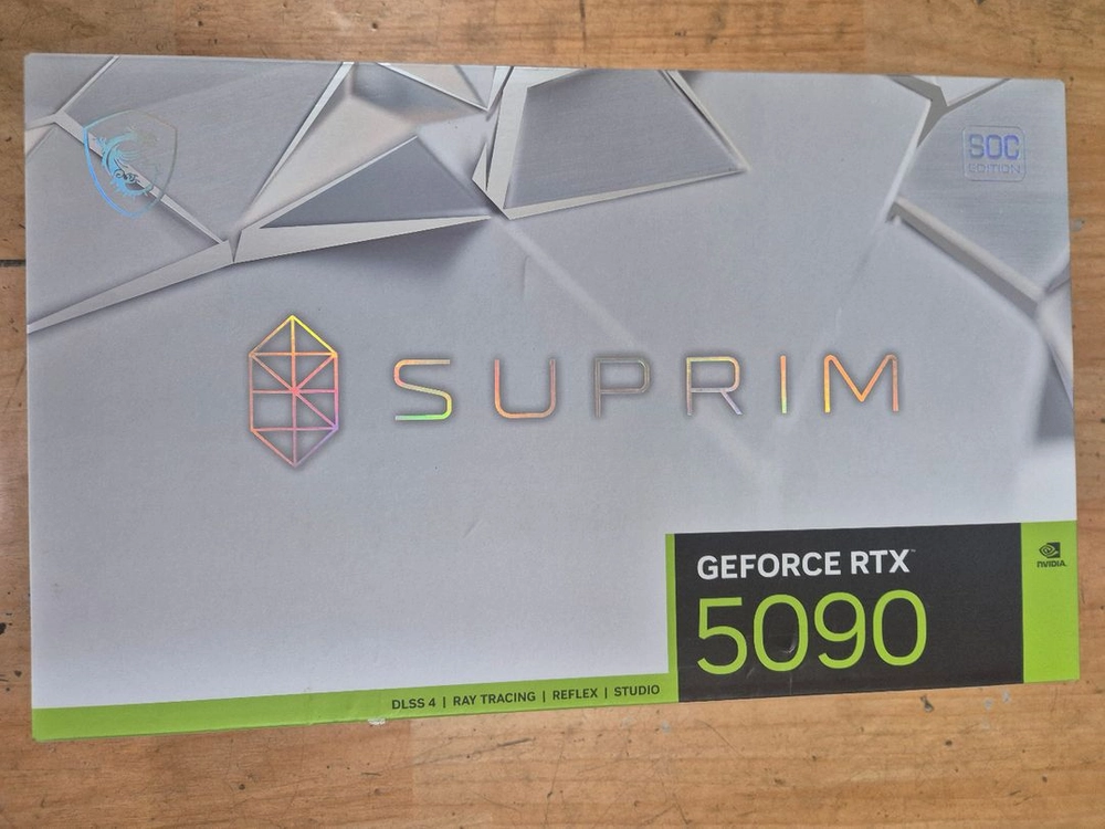 MSI RTX 5090 슈프림 SOC D7 32G 하이퍼프로져 미개봉신품 이미지