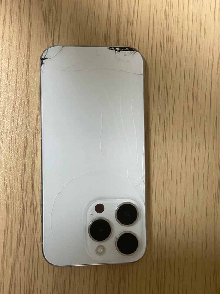 아이폰 15pro 화이트 티타늄 128gb 이미지