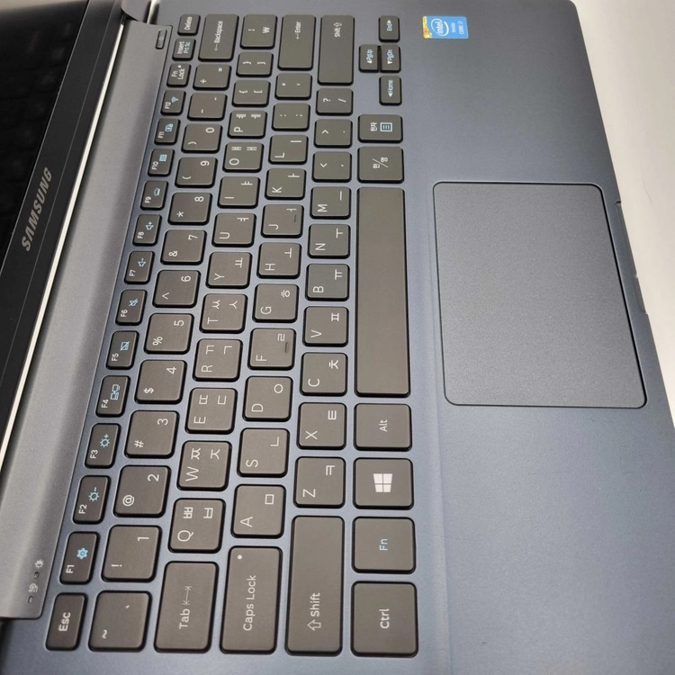 리퍼비시 삼성 i7 CPU RAM 8GB SSD 256GB 13.3인치 리퍼 노트북 이미지