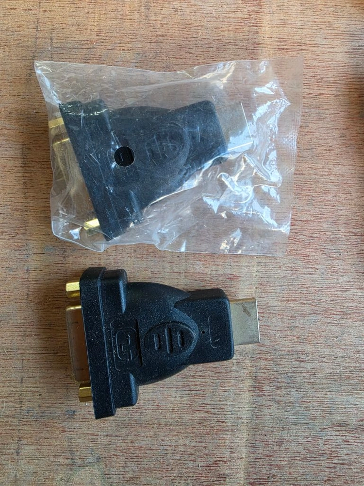 모니터젠더 rgb to dvi, hdmi 한번에 팝니다 이미지