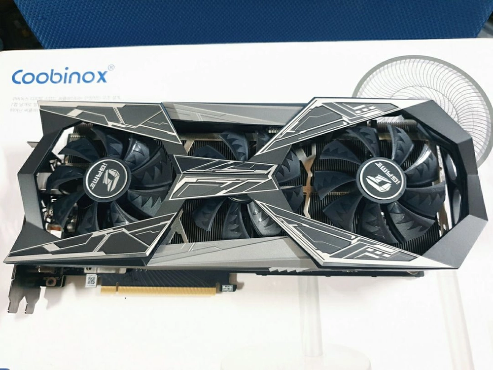 컬러풀 RTX 2080 Ti Vulcan 불칸 LCD 탑재 이미지
