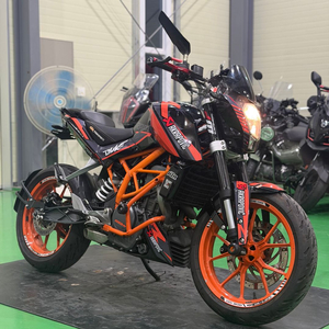 ktm 듀크390 16년식 입문용 네이키드 바이크 저렴하게 판매합니다 이미지