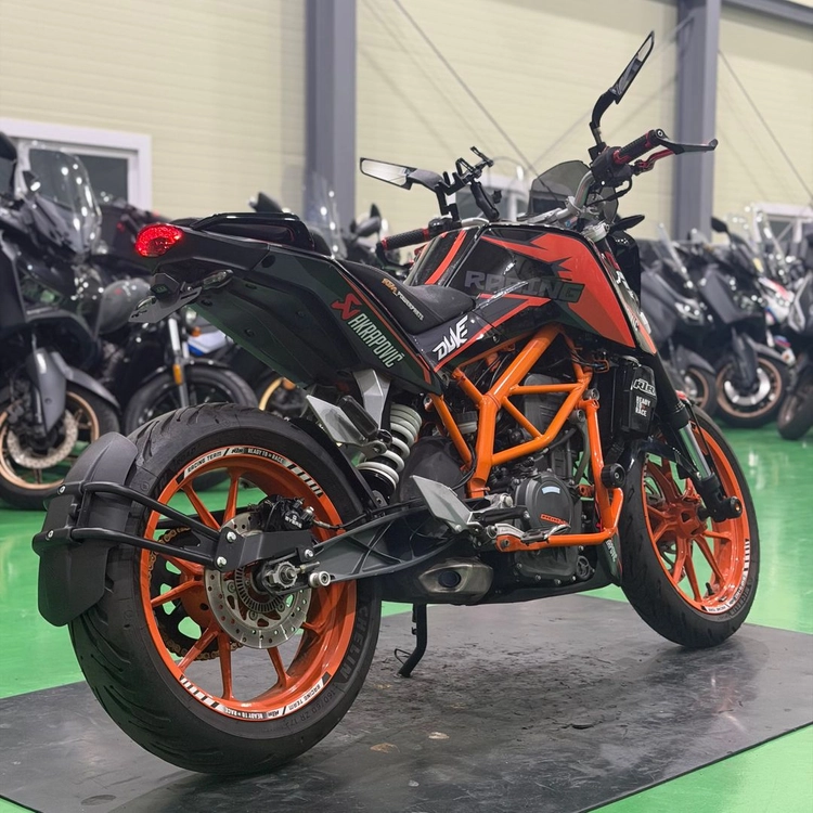 ktm 듀크390 16년식 입문용 네이키드 바이크 저렴하게 판매합니다 이미지
