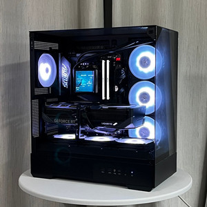 9800X3D 5080 게이밍oc 기가바이트 조합 게이밍 컴퓨터 이미지