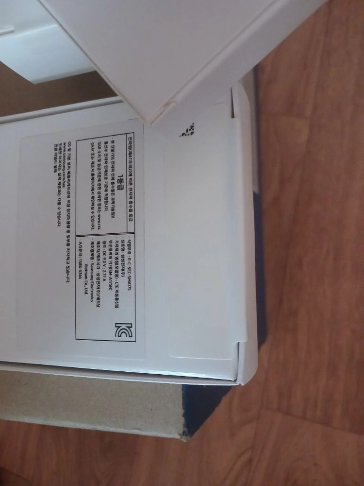 삼성잔자 갤럭시 A17 sm-a175 와이드8 판매랍니다. 미개봉 새제품 순정 에코패키지 보호필름 케이스포함 이미지