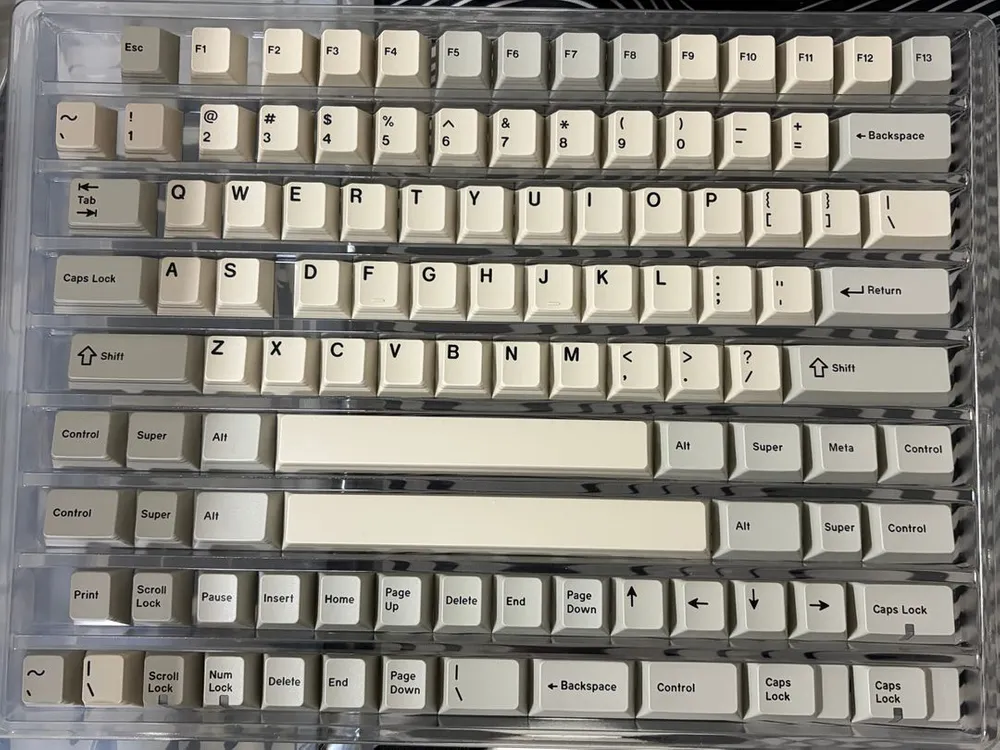 GMK 루버호스 키캡 이미지