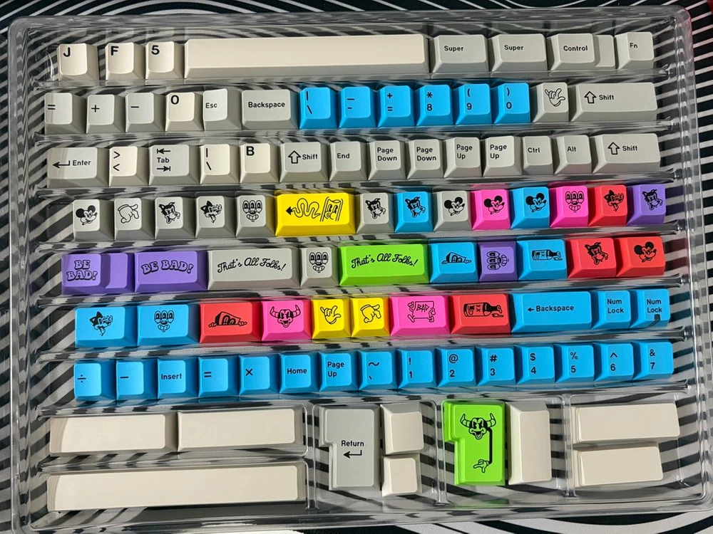 GMK 루버호스 키캡 이미지