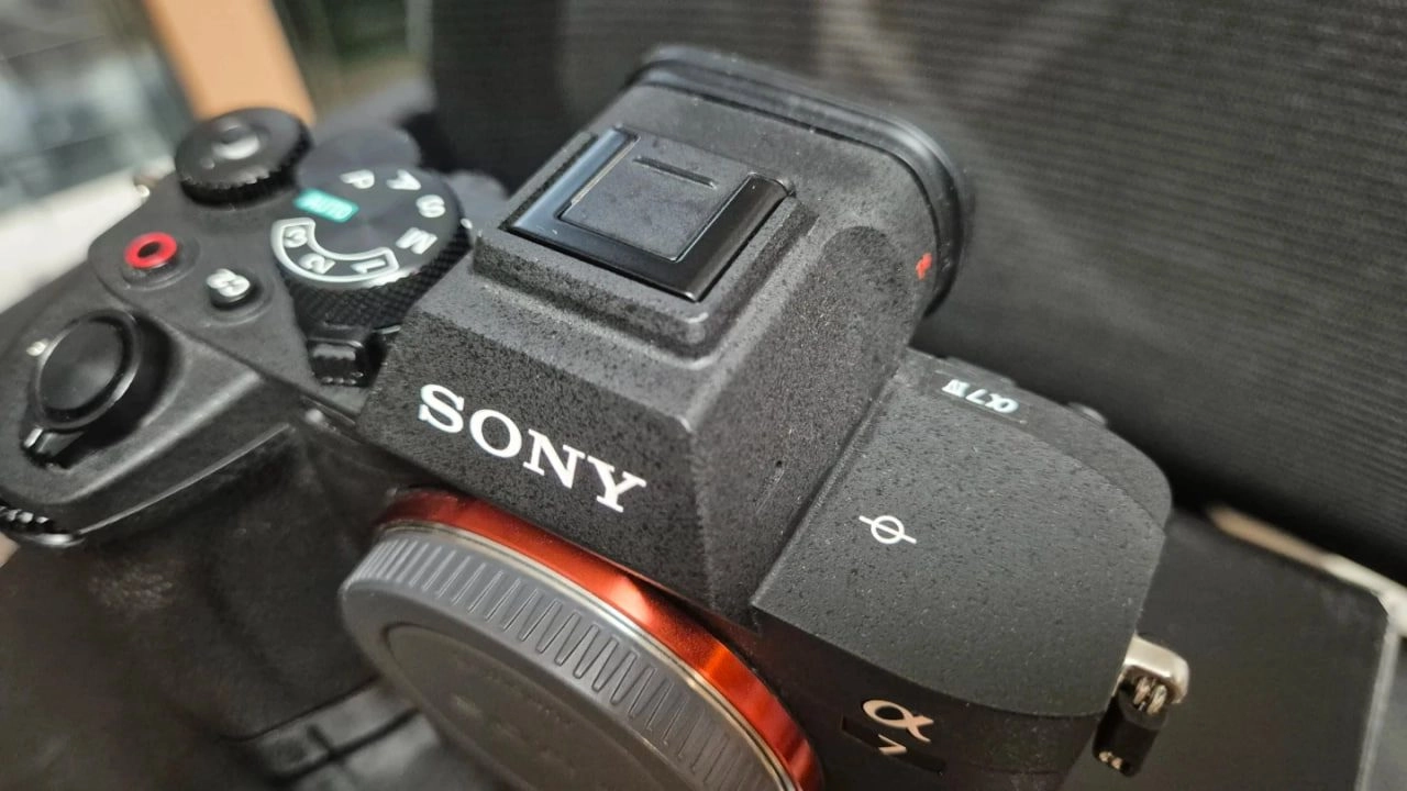 소니 A7M4 풀박스 미러리스 카메라 이미지