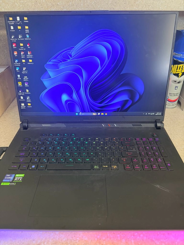 아수스 18인치 4090 노트북 asus strix scar 이미지
