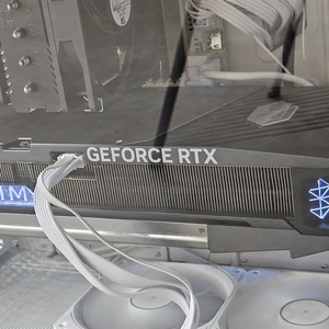 MSI RTX 5090 슈프림 SOC 32GB 풀박스 (청주 직거래) 이미지