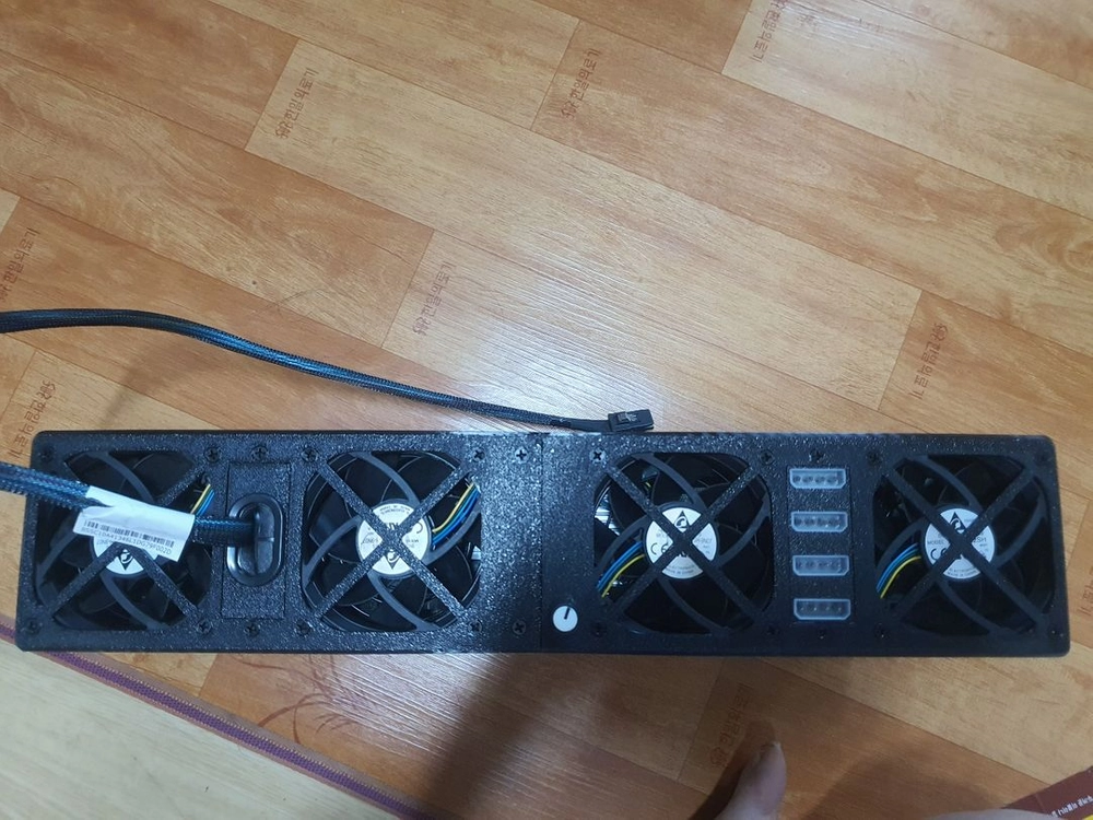 12베이 디스크확장 캐비닛 이미지