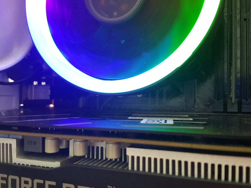 i7 8700 RTX2060 컴퓨터 본체 팝니다 이미지