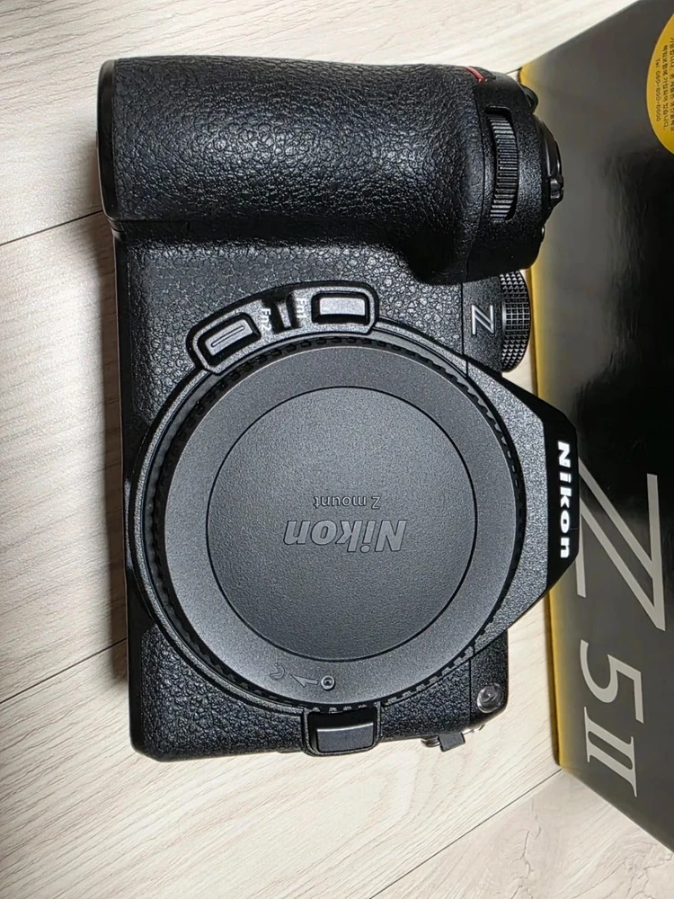 니콘 Z5II 이미지